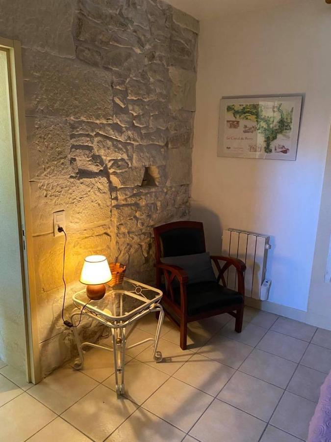 Petite Maison Au Bord Du Canal, 8' Zoo De Beauval, Pmr ノワイェ・シュル・シェール エクステリア 写真