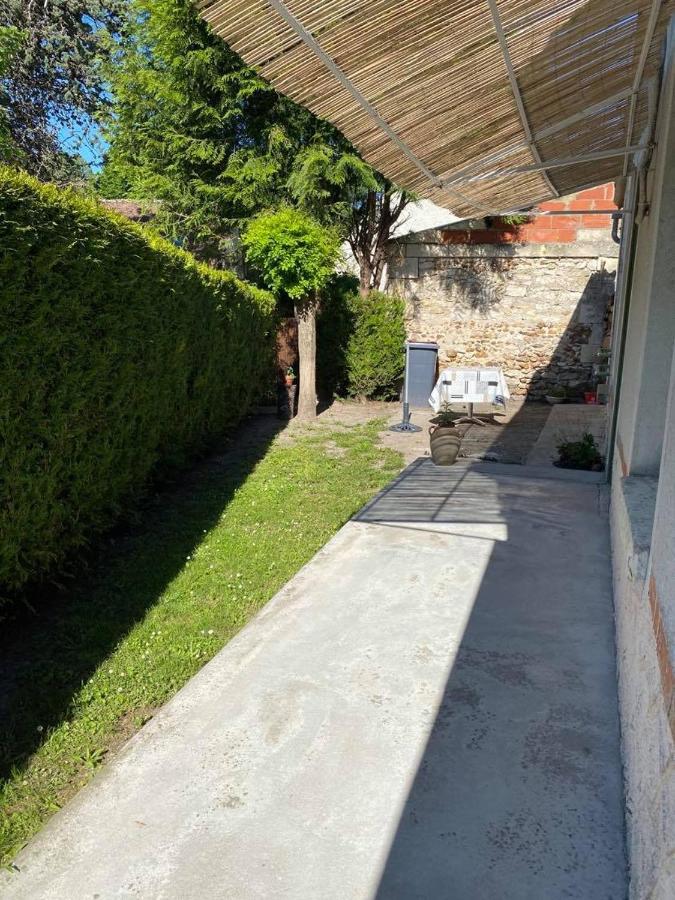 Petite Maison Au Bord Du Canal, 8' Zoo De Beauval, Pmr ノワイェ・シュル・シェール エクステリア 写真